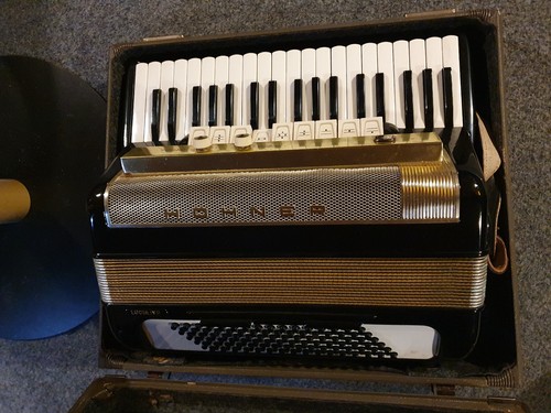 Akkordeon hohner lucia - hohner, iv