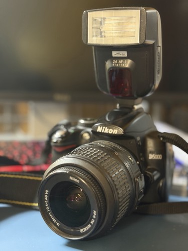 Nikon d5000 dslr digital slr - dslr,