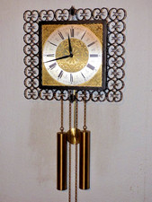 Hermle Wanduhr Schmiedeeisen antik goldfarbenes Zifferblatt