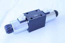 PARKER Ventil D33W004CNJW42