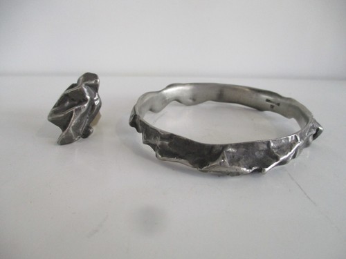 Armreif und ring aus zinn - und,