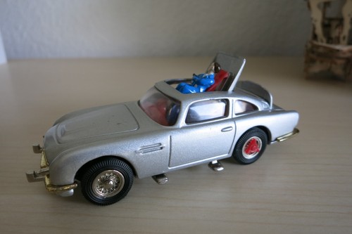 Corgi 96655 aston martin - corgi,