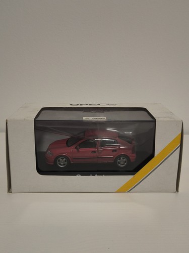 Opel astra modellauto 43 - astra,