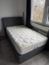 Modernes Bettgestell mit