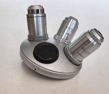 #31381-Leica 3x Mikroskop-Objektive mit 4 Fach Objektivrevolver