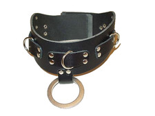 Breites starkes schwarzes Leder Halsband mit 3 Ringen + O Ring von Lwph