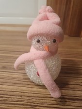 Kleiner Rosa Deko Weihnachtsmann mit Farbwechsel Licht Höhe ca. 12 cm