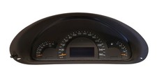Mercedes Benz C-Klasse W203 - Kombiinstrument Tacho 2035402647 Q04