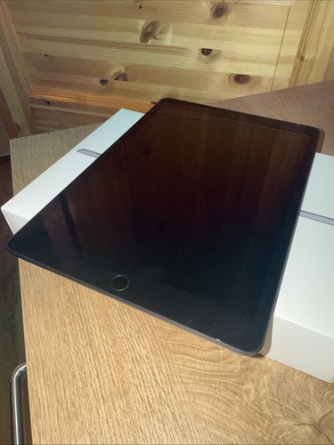 Apple ipad gen 64gb wi - 64gb,, wi-fi