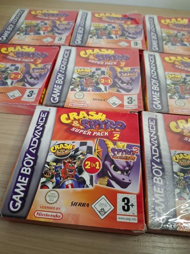 Crash and spyro - crash,