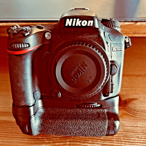 Nikon 7100 ovp batteriegriff - nikon,