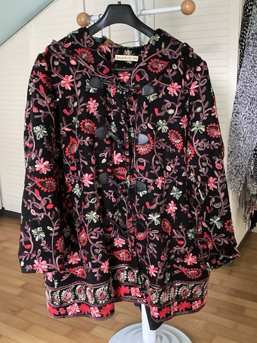 Bestickter kurzmantel von - bestickter,