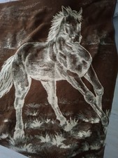 Wolldecke Mit Pferdemotiv