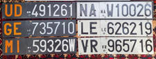 Italien 1 Autokennzeichen nach Wahl 99€ alte orange 1970, alte sw ws 1995 , R