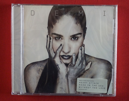Demi lovato heart attack - demi,