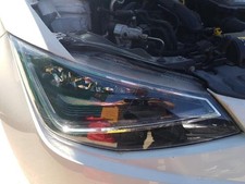 6F1941008C Right Headlight