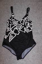 BADEANZUG SCHWIMMANZUG