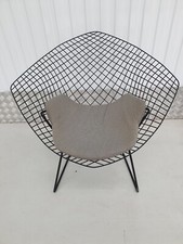 Designklassiker. Bertoia Diamond Sessel KNOLL