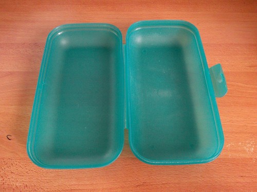 Tupperware snackbox - tupperware,,