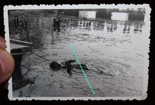 Taucher mit Taucherglocke