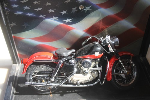 Franklin mint 1957 harley - mint, xl