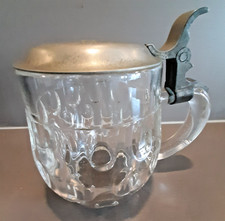 Bierseidel mit Zinndeckel um