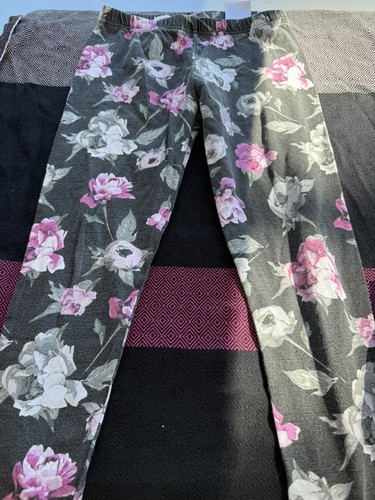 Page one young leggings - young,