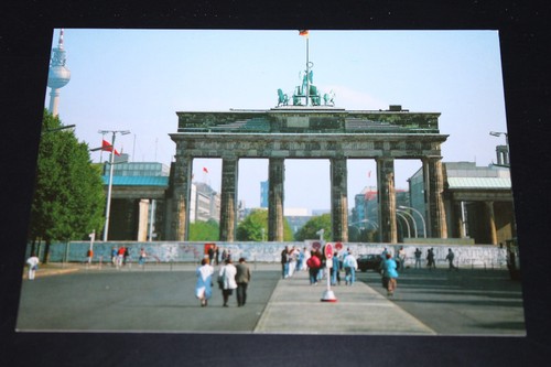 Color mauer berlin - mauer,