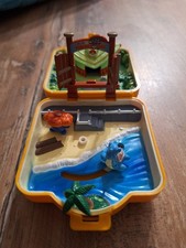 Pokemon Tomy Mini Play Set Pokemon House Vileplume Lapras Polly Pocket World