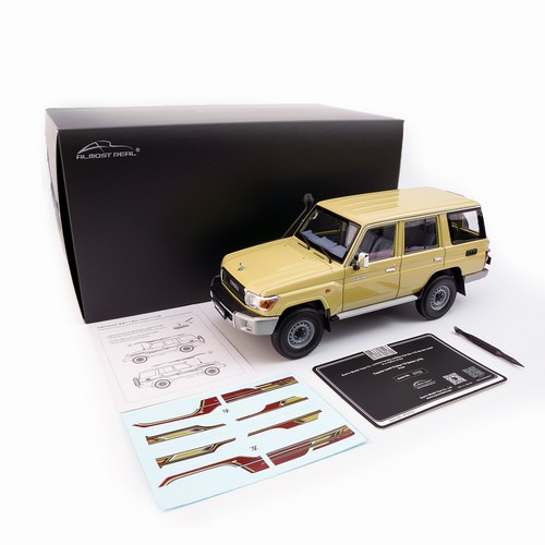 Toyota land cruiser 76 - 1:18,
