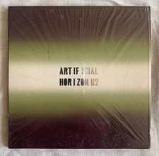 U2 - ART IF ICIAL HORIZON -