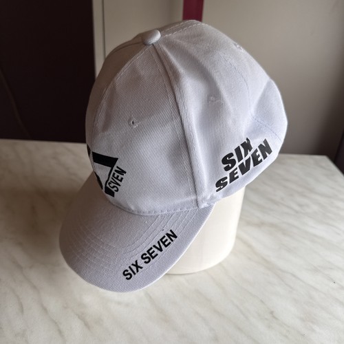 Cap modern six - 67, seven