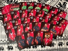 33 x FC Bayern München originaler Autogrammkartensatz der Saison 2025/26