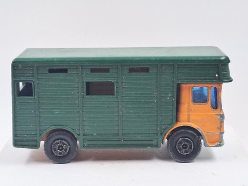 Matchbox no17 horsebox orange - no17,