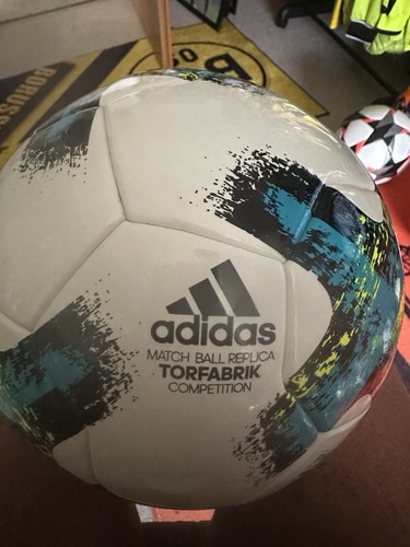 Adidas fußball matchball - fußball,