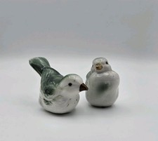 Zwei kleine Porzellan /Keramik