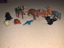 Kunststoff- und Gummitiere