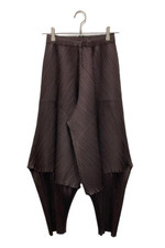 Pleats please Issey Miyake