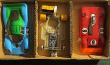 Auflösung des Rennstalls M 124 - Monza Chassis mit 2 Lexan Bodies painted (5-3)