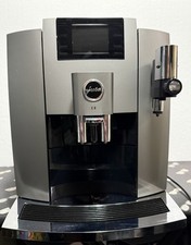 Jura E8 (EB 15364) Top Zustand, Dark Inox, Garantie bis Feb.2027