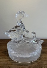 Bezaubernde königliche Kristall Berg Figur Mutter Ente und ihre Entenküken. Top 