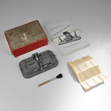 Nizo Präzisions Klebepresse - alte Klebepresse - 8 & 16mm - Vintage 