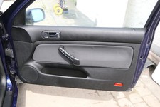 1x VW Golf 4 Türverkleidung