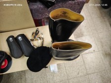 Pferde und Reitschuhe (