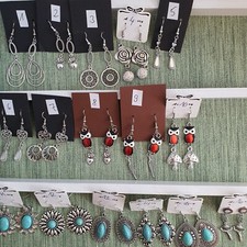 Ohrringe, Handarbeit, Metallanhänger teils mit Verbinder oder Naturstein Türkis