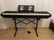E-Piano Yamaha P-45B - 88 Tasten mit Ständer