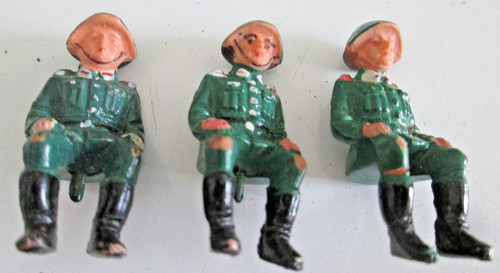Kleine nva soldaten sitzend - 3,