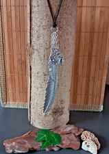 Halskette mit Anhänger: Feder