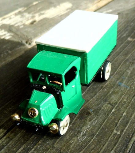 Mack mit kofferaufbau von - mit,