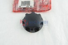 Shift manhole regulation seat